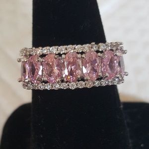 Size 8 silver pink sapphire band ring
